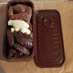 boite-de-sardine-en-chocolat-noir