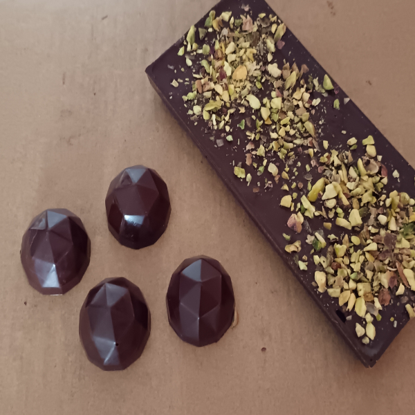 tablette-bonbon-noir-pistache